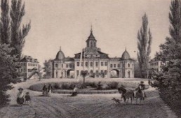 Schloß Belvedere - Parkanlage mit Springbrunnen