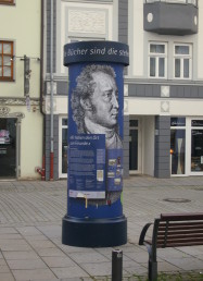 Jean-Paul-Litfaßsäule in Meiningen