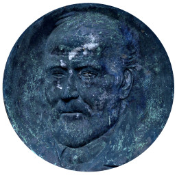 Willibald Alexis auf der von Paul Matzdorf geschaffenen Bronzeplakette des Grabes