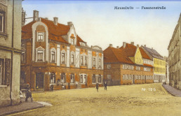 Fasanenstraße (heute Rudolf-Breitscheid-Straße) auf einer Ansichtskarte von 1925 – das X markiert das Geburtszimmer Wolfgang Hilbigs