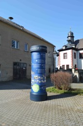 Jean-Paul-Litfaßsäule auf Burg Posterstein