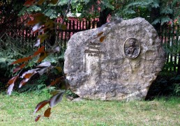 Kirchhof Unserer lieben Frau, Heutiger Zäunemann Gedenkstein