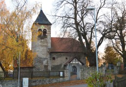 Bliederstedt, Blick auf die Kirche