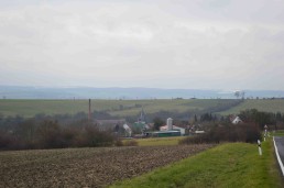 Dachrieden, Blick auf den Ort