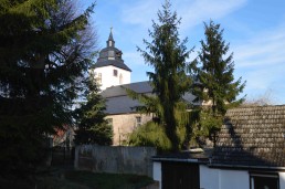 Kutzleben, Blick auf die Kirche
