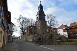 Neunheilingen, Blick auf die Kirche