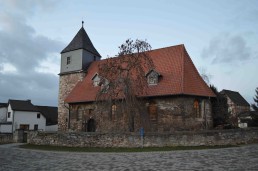 Pustleben, Blick auf die Kirche