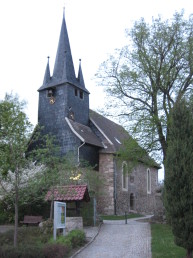 Stöckey, Blick auf die Kirche