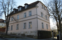 Leibniz-Allee 4, Wohnung von Hoffmann von Fallersleben und Gabriele Reuter