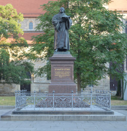 Lutherdenkmal auf dem Anger in Erfurt