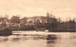 Blick von der Unstrut zur Klosterschule