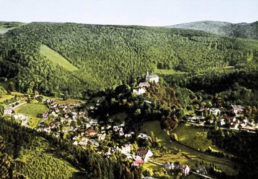 Blick auf Schwarzburg vom Trippstein