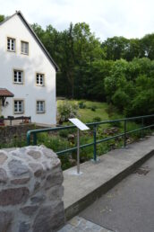 Klipphausen, Neudeckmühle, Gedicht »landgasthof«