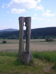 Skulpturen am Schillerweg nach Untermaßfeld