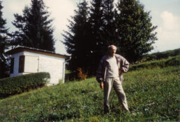 Walter Werner vor seinem Sommerhaus