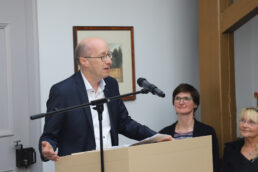 Dr. Roland Krischke